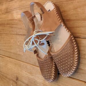 Women's Pikolinos P. Vallarta 655 Brandy Color(Tan) Leather Tie Sandal, Size 37